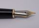 Gold Montblanc Fountainpen_th.jpg